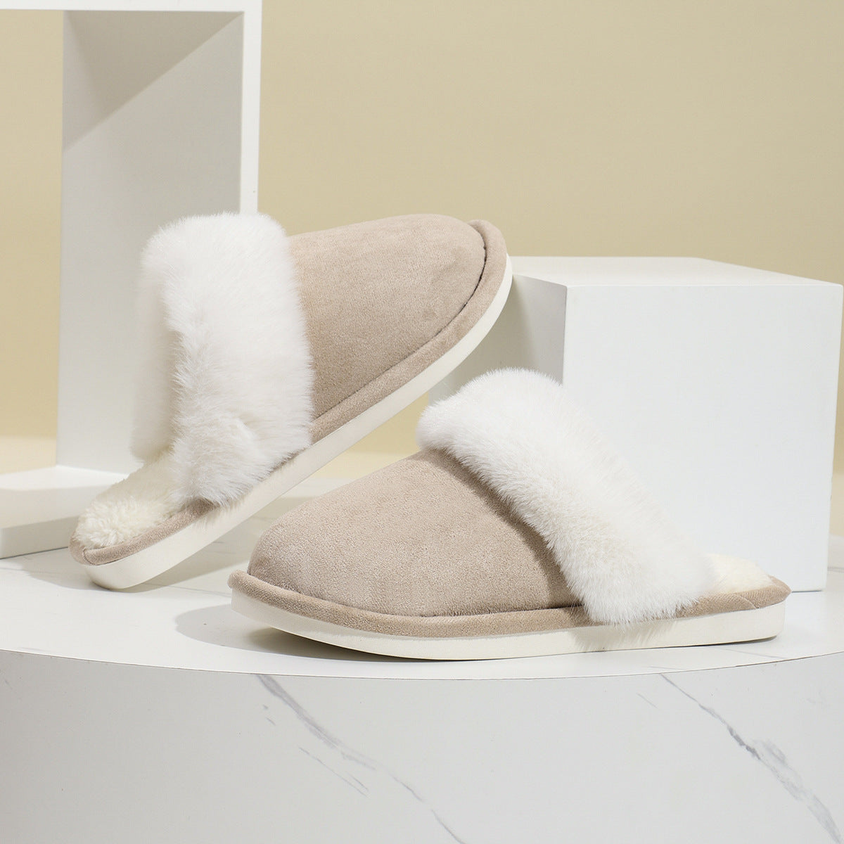 Warme pantoffels - dames huis slippers met pluche voering en luxe suède look in - Bakkermode.nl