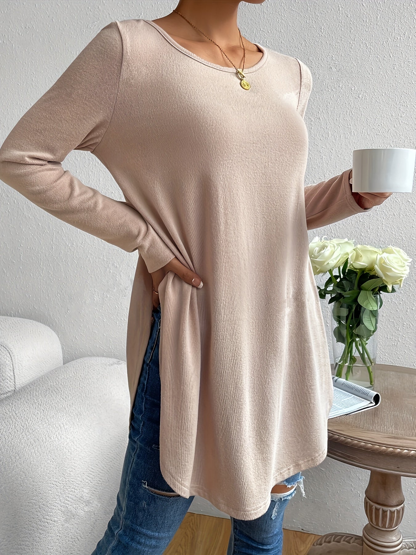 Lichtbeige lange mouwen top - casual dames t-shirt met gebogen zoom