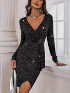 Vrouwelijke avondjurk elegante zwarte sprankelende v-hals lange mouwen - chique avondkleding voor speciale gelegenheden