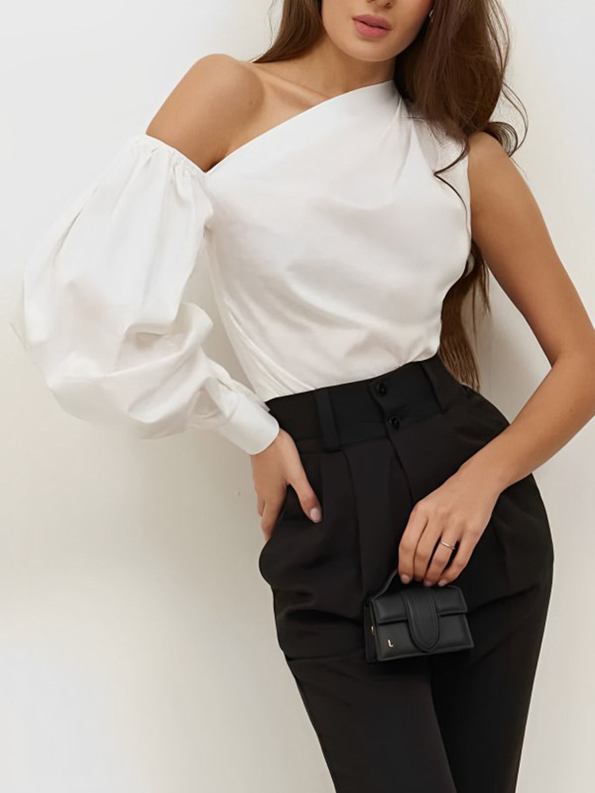 Asymmetrisch off-shoulder top - stijlvolle witte blouse voor dames
