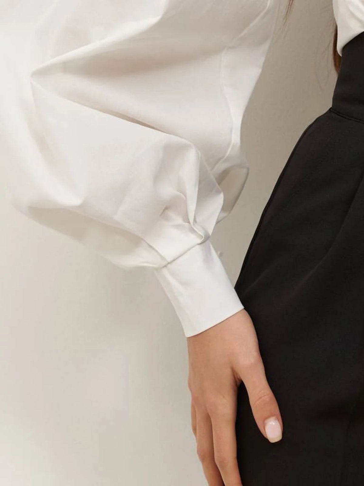 Asymmetrisch off-shoulder top - stijlvolle witte blouse voor dames