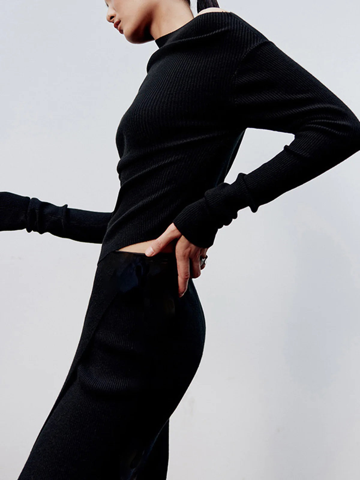 Asymmetrisch gebreid top - trendy off-shoulder dames top - Bakkermode.nl