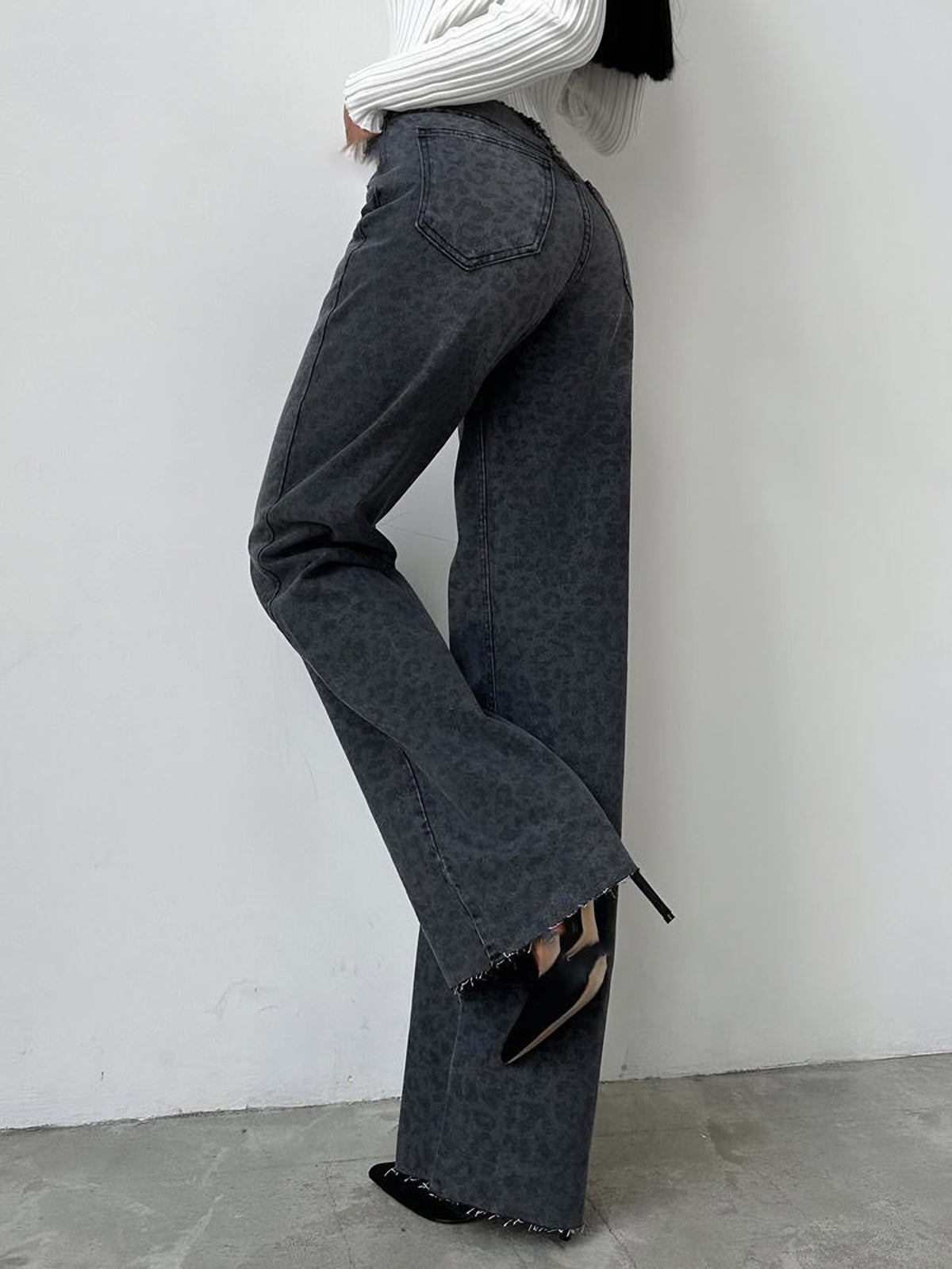 Luipaardprint denim jeans - trendy grijze dames flare broeken