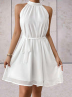 Mouwloze jurk - elegante halterjurk met verstelbare tailleband