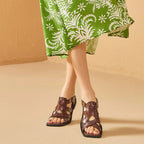 Bruine leren sandalen met gespen - Bakkermode.nl