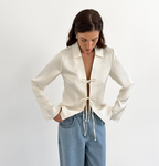 Dames satijnen blouse met strikdetail - elegante witte blouse voor vrouwen