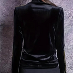 Zwarte fluwelen en glinsterende dames top - luxe ontwerp met staande kraag