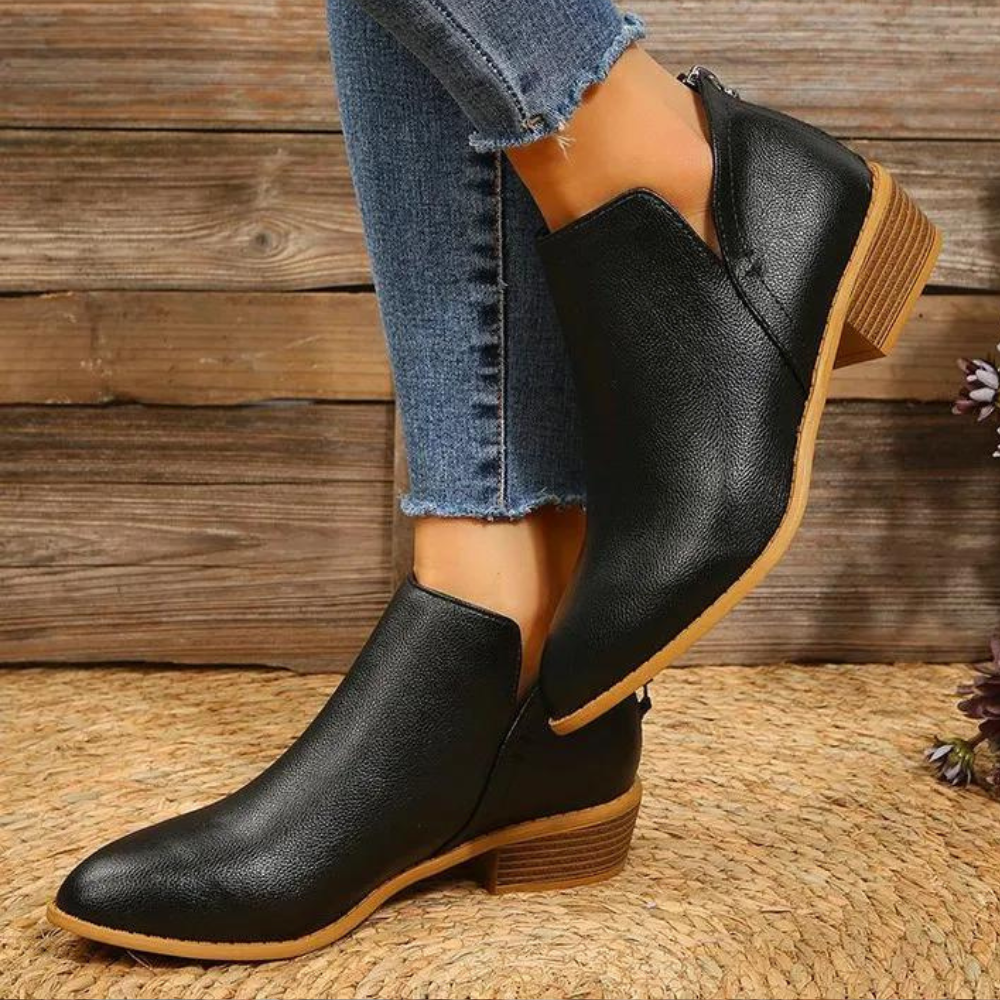 Gezellige enkellaarsjes - stijlvolle dames zilveren puntige booties