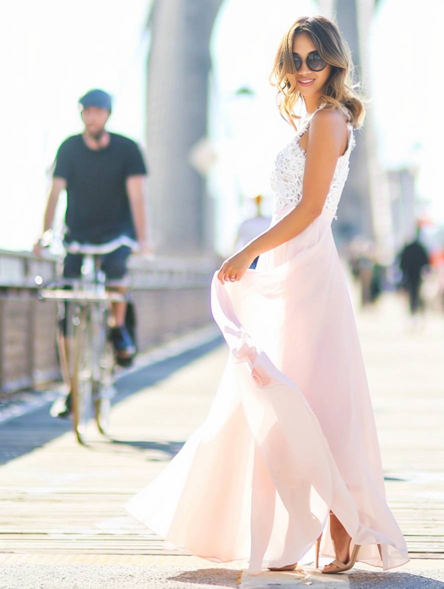 Lange rozenjurk - elegante avondjurk voor dames met kantdetails