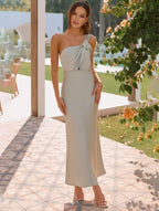 Satin maxi jurk - unieke een-schouder avondgown voor dames