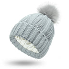 Gebreide beanie muts - dames wintermuts met nepbont pompon - Bakkermode.nl