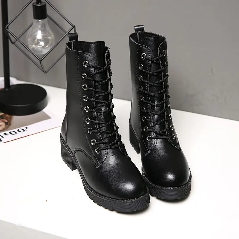 Halverwege kuit leren enkellaarzen dames – vetersluiting platformlaarzen - Bakkermode.nl