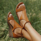Dames leren wedge sandalen - stijlvol schoeisel voor zomerse uitjes