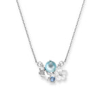 Bloemige hanger ketting - elegante zilveren sieraden voor dames met blauwe accenten