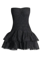 Damesfeestjurk - elegante zwarte smockstijl met gelaagde rok voor avondkleding