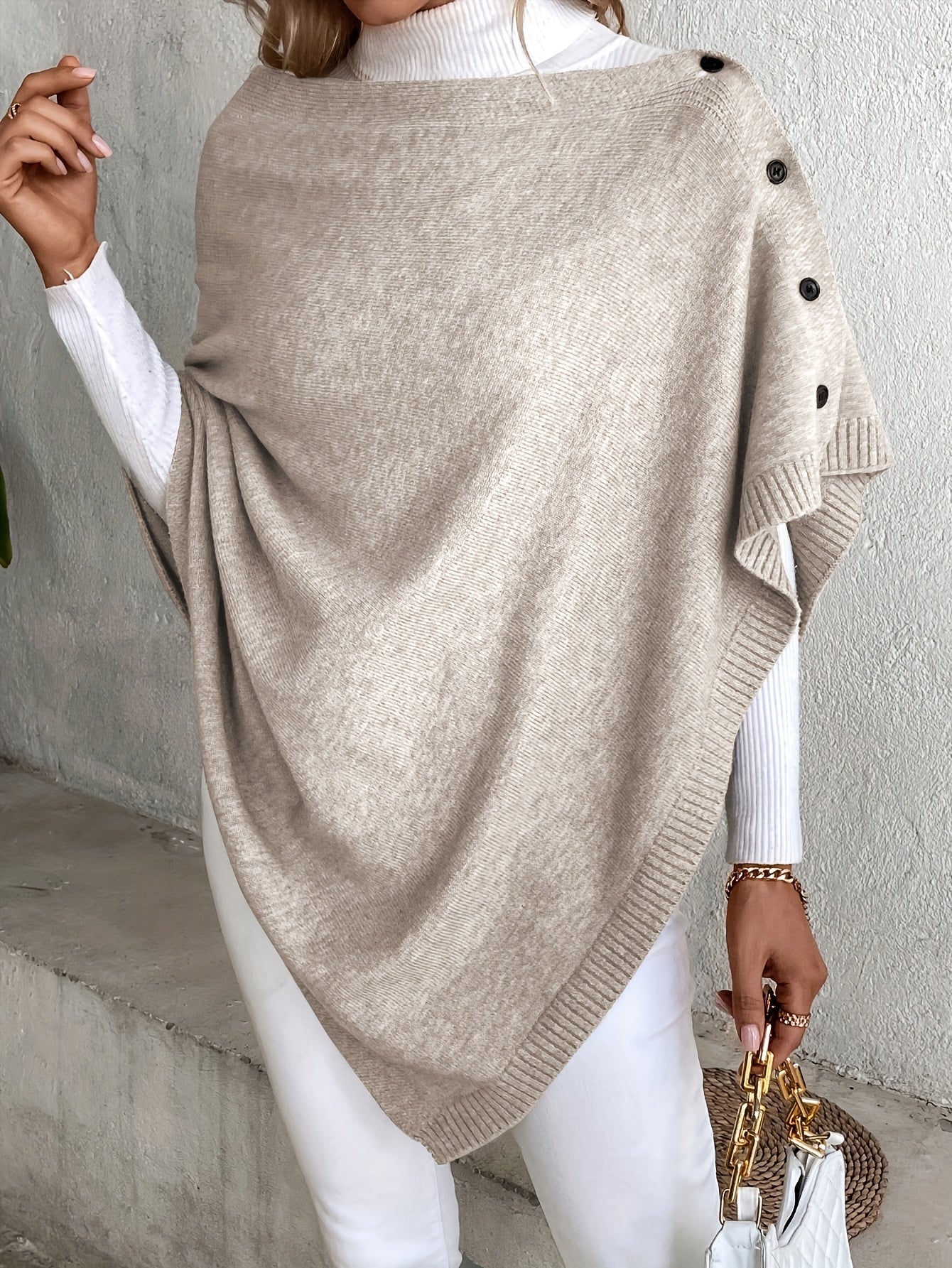 Poncho met knoopsluiting - elegante gebreide wrap voor dames