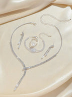 4-delige zilveren kristallen sieradenset - prachtige damesketting, oorbellen, armband en ring