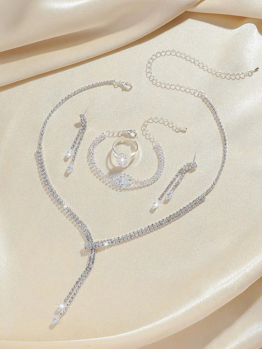 4-delige zilveren kristallen sieradenset - prachtige damesketting, oorbellen, armband en ring