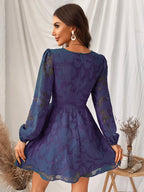 Dames casual jurk met bloemen en lange mouwen - een veelzijdige mini jurk voor speciale gelegenheden in groen