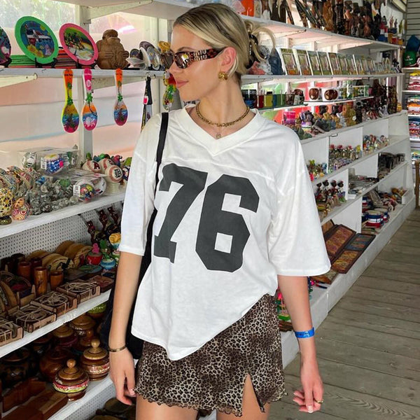 Oversized t-shirt - casual dames t-shirt met 76-print