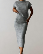 2-delige ribgebreide crop top en rok set - trendy outfit voor casual en chique gelegenheden