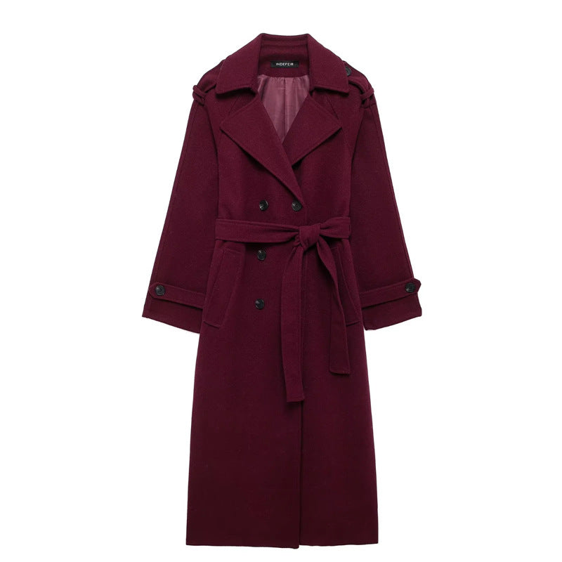 Dames lange trenchcoat in elegant rood - stijlvolle winteroverjas voor gezellige avonden