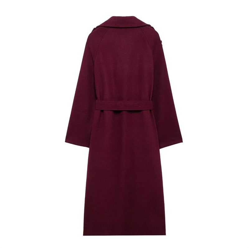 Dames lange trenchcoat in elegant rood - stijlvolle winteroverjas voor gezellige avonden