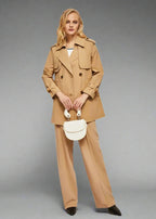 Beige dubbele rij knopen trenchcoat voor dames - klassieke lange jas - Bakkermode.nl