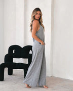 Dames jumpsuit met spaghetti bandjes - relaxte grijze casual outfit met handige zakken