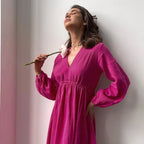 Midi-jurk met V-hals en ballonmouwen - Bakkermode.nl