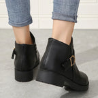 Retro leren enkellaarzen dames – lage hakken met gespsluiting - Bakkermode.nl