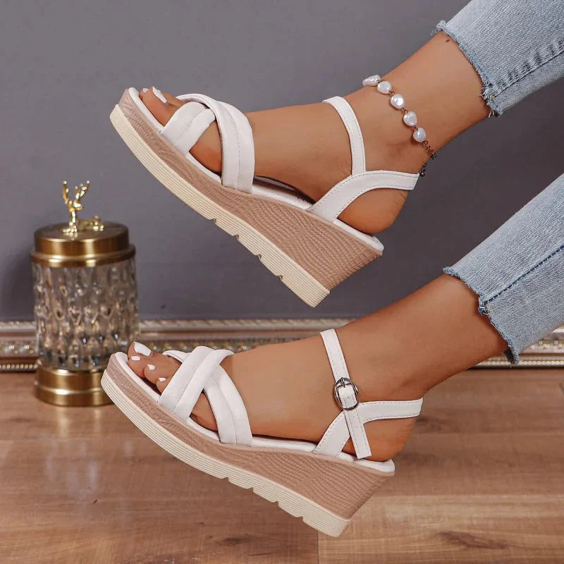 Comfortabele Sleehak Sandalen - Bakkermode.nl