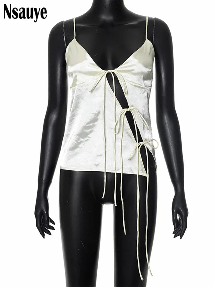 Satijnen tie up holle crop top - Bakkermode.nl