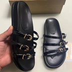 Zwarte slidesandalen met gespen - Bakkermode.nl