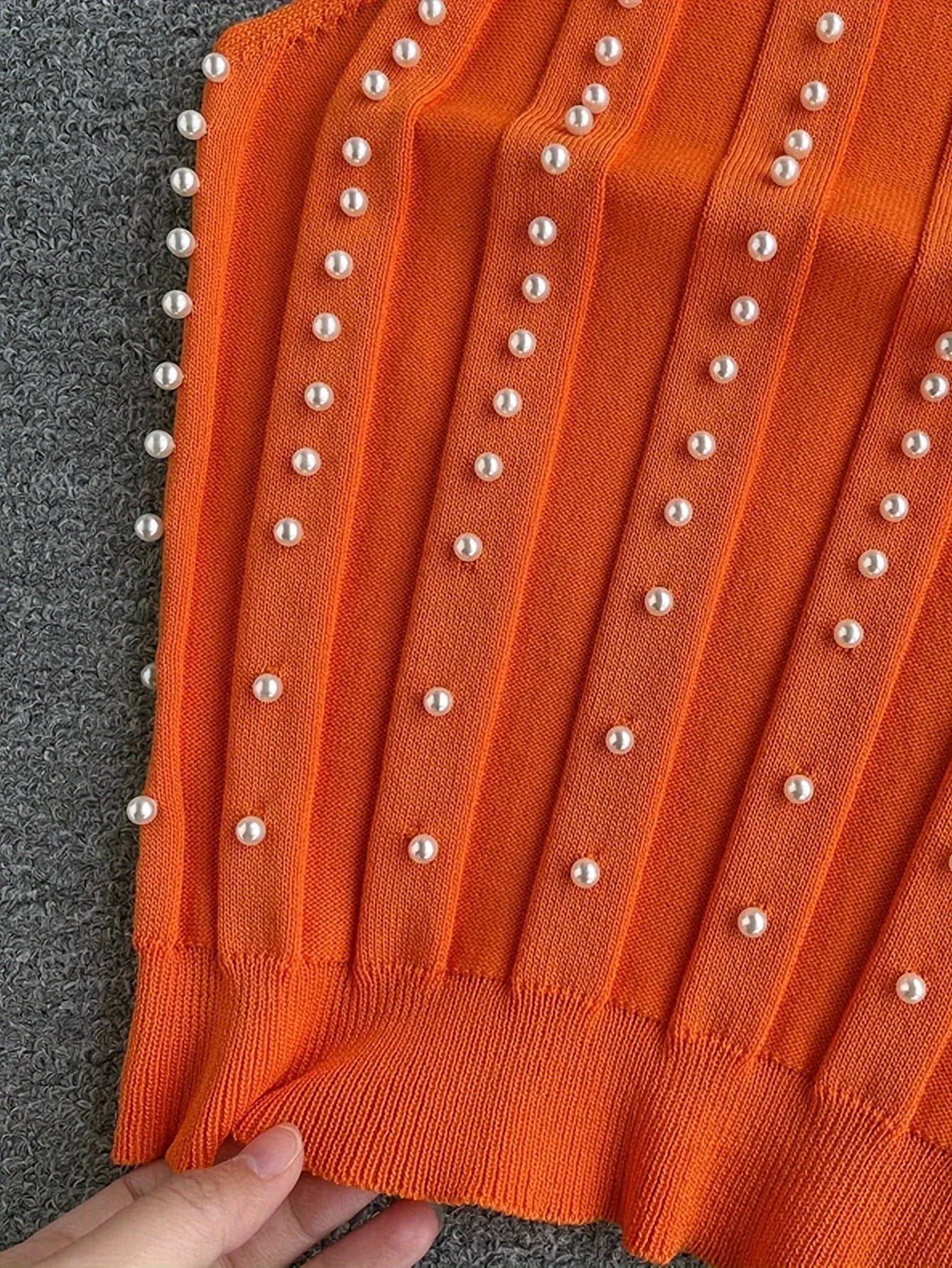 Prachtige top met parels - Bakkermode.nl