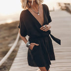 Jurk met V-hals en wijde mouwen - Bakkermode.nl