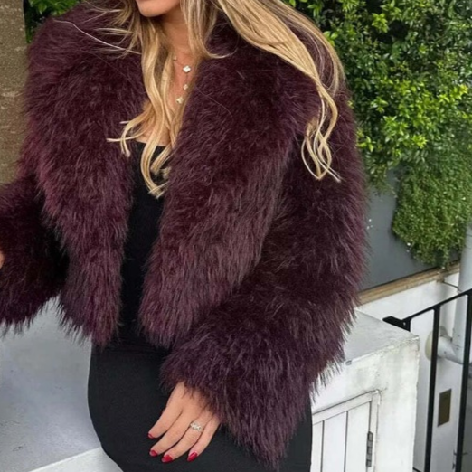 Damesjas van imitatiebont - elegante rode jas met V-hals - Bakkermode.nl