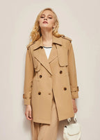 Beige dubbele rij knopen trenchcoat voor dames - klassieke lange jas - Bakkermode.nl