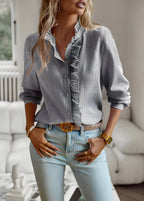 Dames gestreepte blouse met knopen - verfijnde blouse voor vrouwen