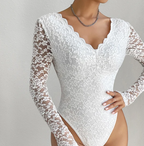 Dames kant bodysuit met elegante v-hals - veelzijdige top voor avonden en casual gelegenheden