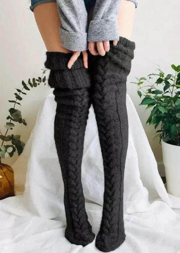 Lange gebreide sokken - gezellige dames kniekousen voor de winter