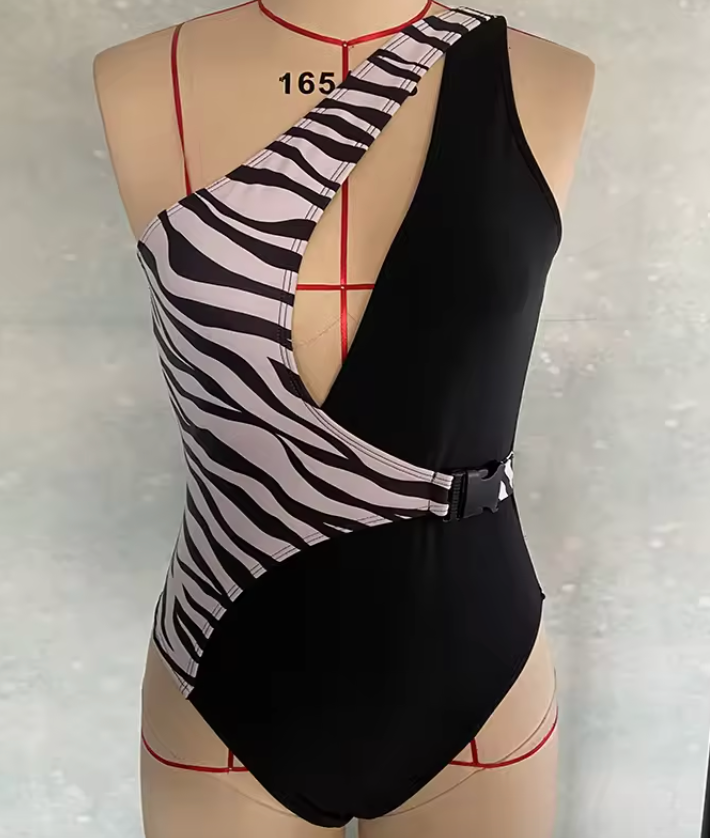 Asymmetrisch badpak met zebrapatroon - Bakkermode.nl