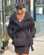 Gewatteerde jas met ceintuur voor dames - warme bruine jas met oversized kraag - Bakkermode.nl