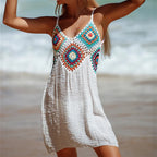 Zomerse strandjurk met kleurrijk borduurwerk - Bakkermode.nl