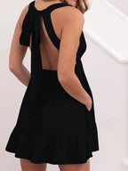 Jurk met diepe V-hals en ruches - Bakkermode.nl