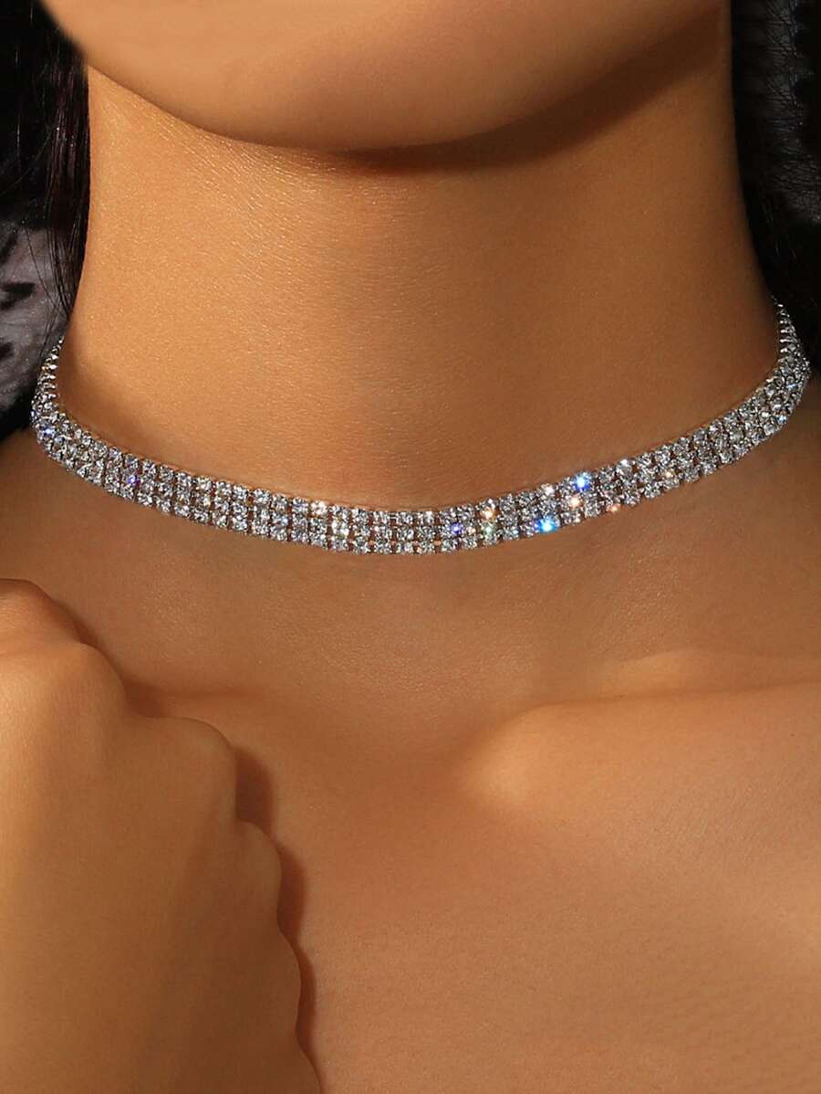 Verwen jezelf met een elegante rhinestone choker - stijlvolle zilveren halsketting voor dames