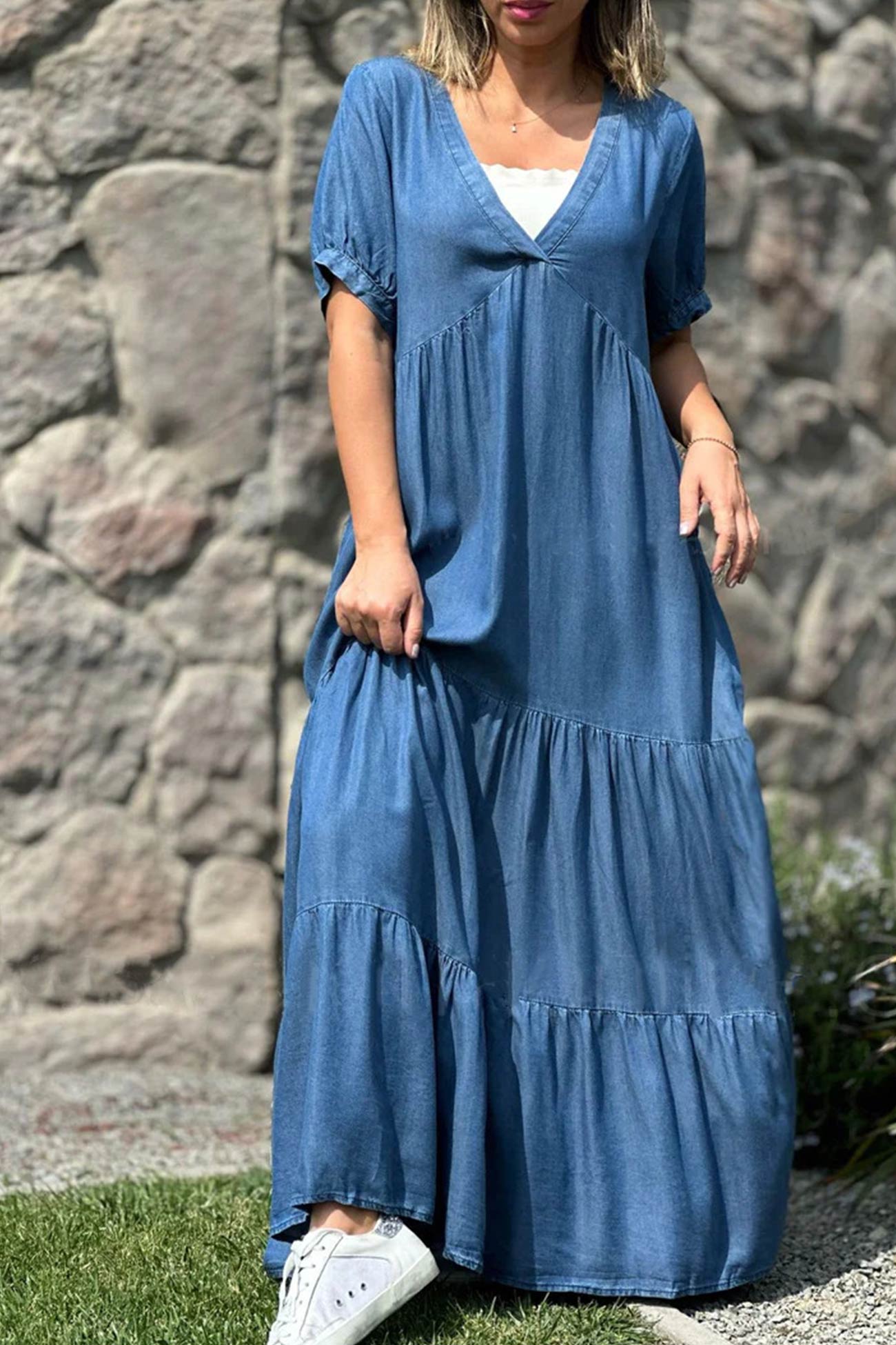 Dames tiered maxi jurk met korte mouwen - flatterende v-hals casual zomeroutfit