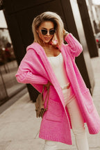 Knusse gebreide vest met capuchon dames - stijlvolle lange winterjas - Bakkermode.nl