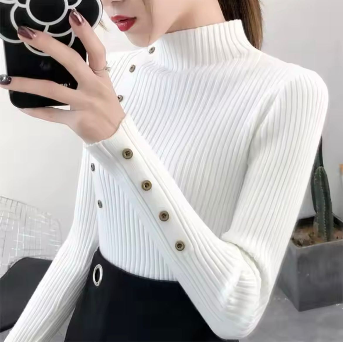 Turtleneck trui - geribbelde dames top met knoopdetails