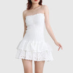 Dames casual mini jurk met smocked strapless ontwerp - vloeiende ruffles voor de zomer